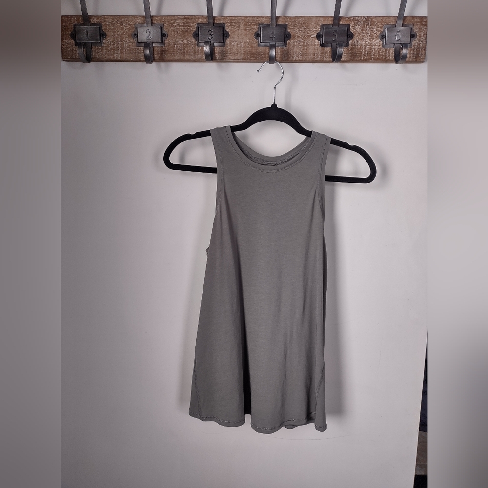 Lululemon Tie Up Tank Top In Green Size 4